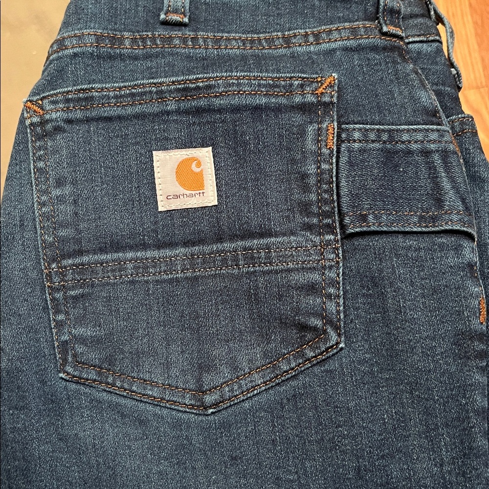 Carhartt Women's Rugged Flex Relaxed Fit Jean Size 6 - New with tags